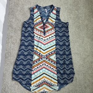 Xhilaration Blue and White Graphic Tank Top